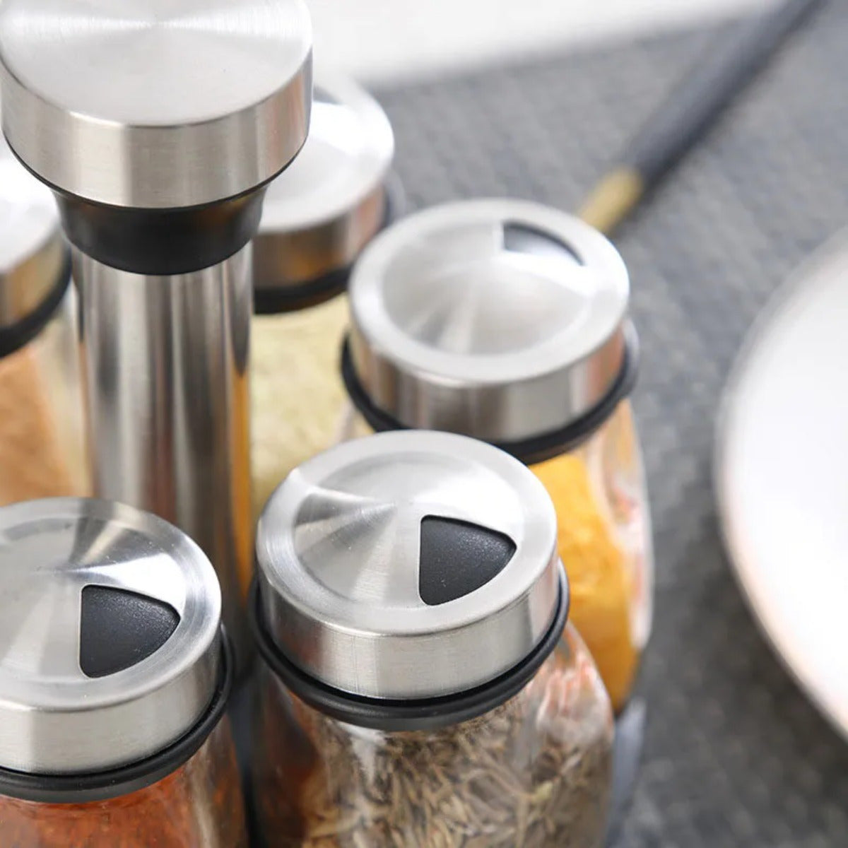 Conjunto de 7 Peças de Potes de Especiarias com Suporte Organizador de Vidro Rotativo para Temperos, Açúcar, Pimenta, Salva-tempos e Suporte de Armazenamento de Cozinha