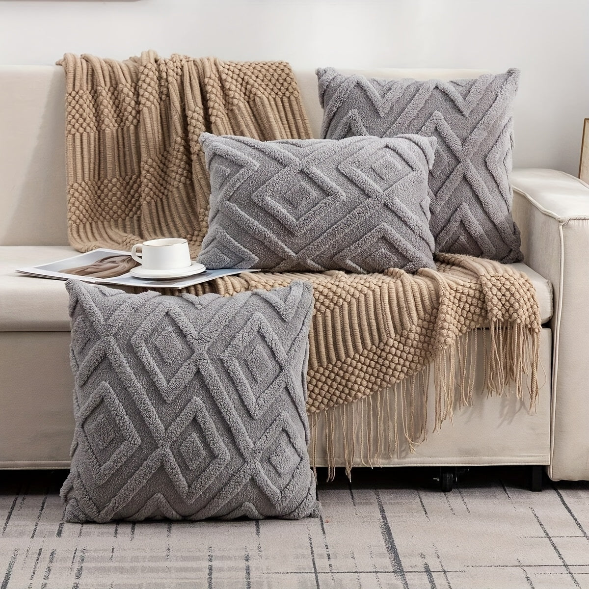 Conjunto de 2 capas de almofada de pelúcia sintética, luxuosa capa de almofada decorativa listrada macia e confortável, decoração de casa para feriados, decoração de almofada de cama para quarto