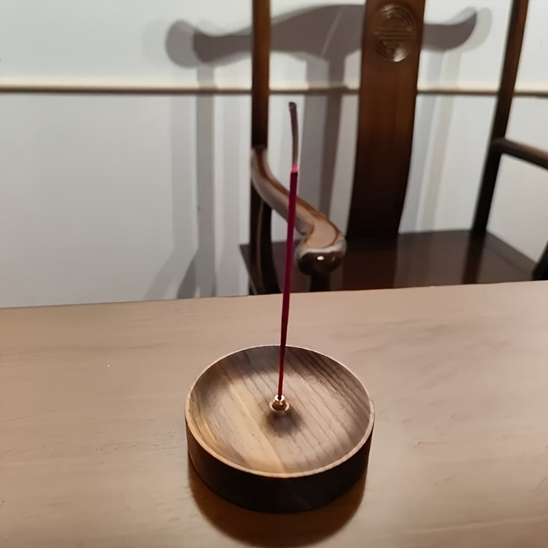 Suporte de Incenso de Madeira com Base Arredondada e Queimador Central - Altar de Meditação Zen Portátil, Compatível com Sândalo e Cedro, Design Minimalista Elegante para Casa, Estúdio de Yoga, Viagem - Difusor Durável e de Queima de Madeira, Suporte Decorativo de Incenso para Sala de Estar, Quarto ou Espaços de Meditação, Artesanal em Madeira Maciça com Base Redonda Resistente e Superfície Lisa para Queima Uniforme, Cascata de Incenso