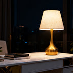 Lâmpada de Mesa Dourada Industrial Moderna | Iluminação Decorativa Minimalista com Alimentação por USB e Acabamento em Metal Polido para Quarto, Escritório, Sala de Estar & Decoração de Casa