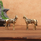 Dois Bonitos Cavalos de Figura para Decoração de Casa e Escritório