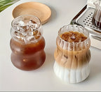 KEMORELA 4/6 unidades, Copo de Bebida com Formato Único de 17OZ, Caneca de Água Transparente Ondulada, Canecas de Café Gelado, Recipientes de Bebida Adoráveis, Utensílios de Bebida Sazonais, Produtos de Cozinha Domésticos 500ML