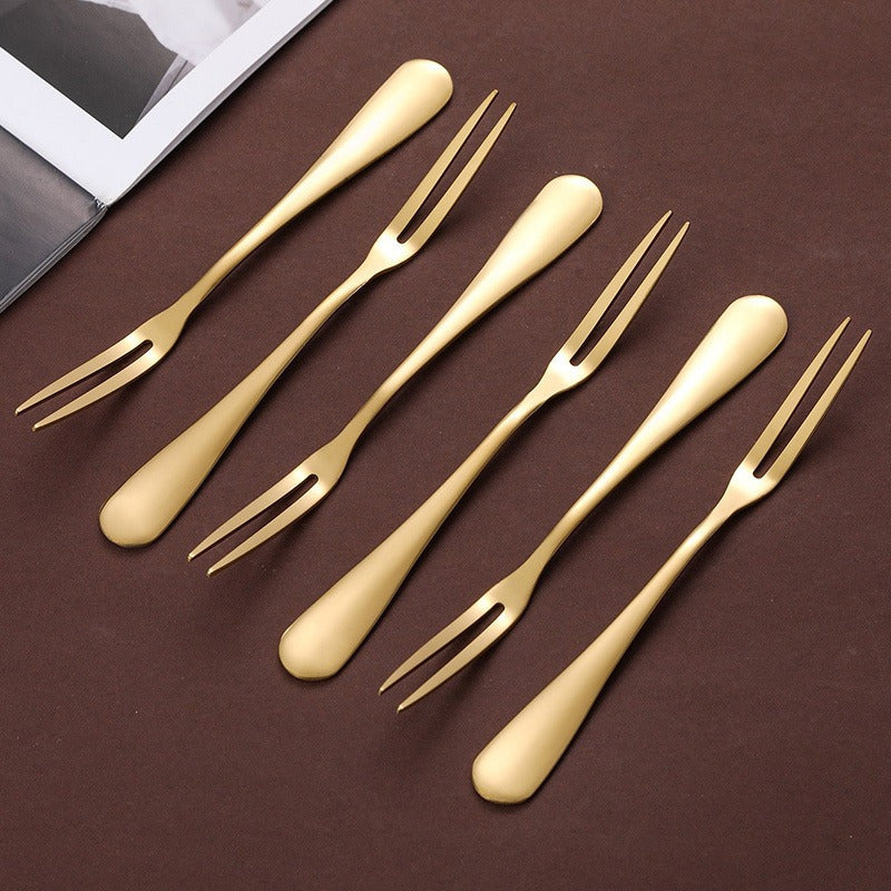 Conjunto de 15 Garfos de Cocktail em Aço Inoxidável, Ideais para Aperitivos, Pequenos Pratos de Lagosta e Sobremesas, Apresentando um Design de Fruta Entalhada, Perfeitos para Queijo, Azeitonas, Salada, Escargots e Tábuas de Charcutaria, Adequados para Uso em Restaurantes