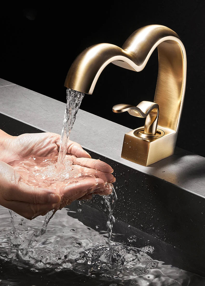 Torneira Cascata Contemporânea para Banheiro