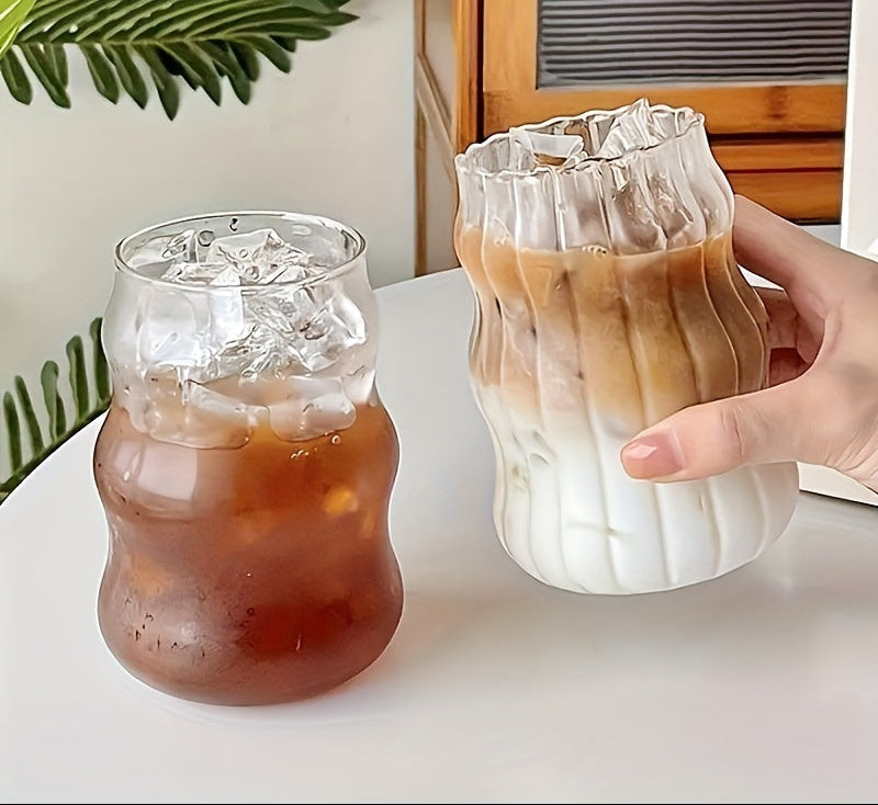 KEMORELA 4/6 unidades, Copo de Bebida com Formato Único de 17OZ, Caneca de Água Transparente Ondulada, Canecas de Café Gelado, Recipientes de Bebida Adoráveis, Utensílios de Bebida Sazonais, Produtos de Cozinha Domésticos 500ML