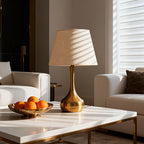 Lâmpada de Mesa Dourada Industrial Moderna | Iluminação Decorativa Minimalista com Alimentação por USB e Acabamento em Metal Polido para Quarto, Escritório, Sala de Estar & Decoração de Casa