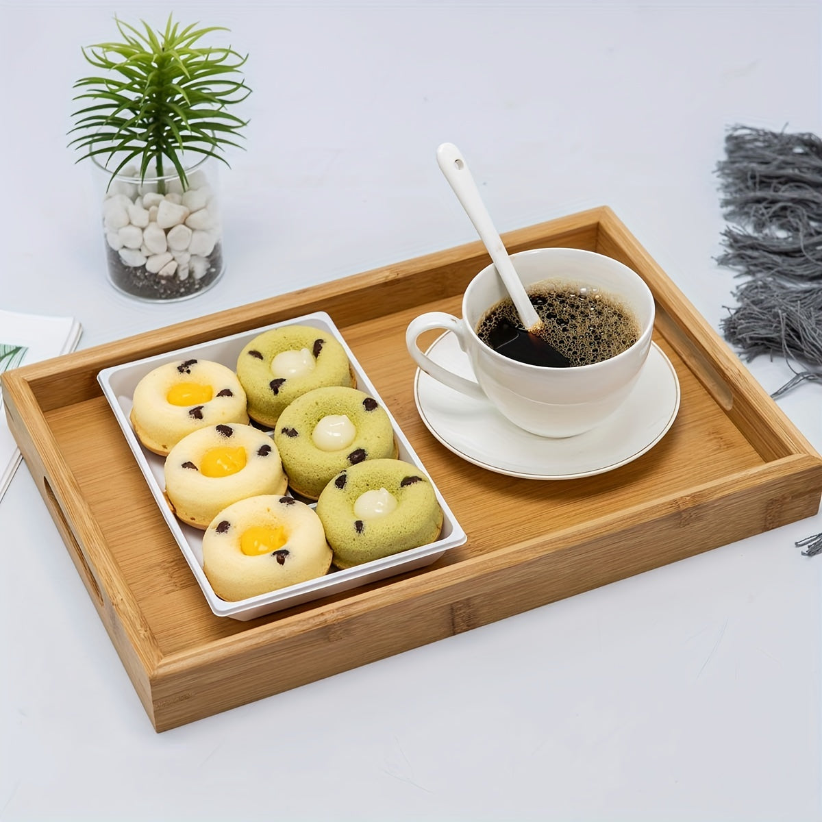 Bandeja de Servir com Alças, Bandeja de Bambu para Café da Manhã, Bandejas de Madeira para Comer, Trabalhar, Armazenar, Usada no Quarto, Cozinha, Sala de Estar, Banheiro, Hospital e ao Ar Livre