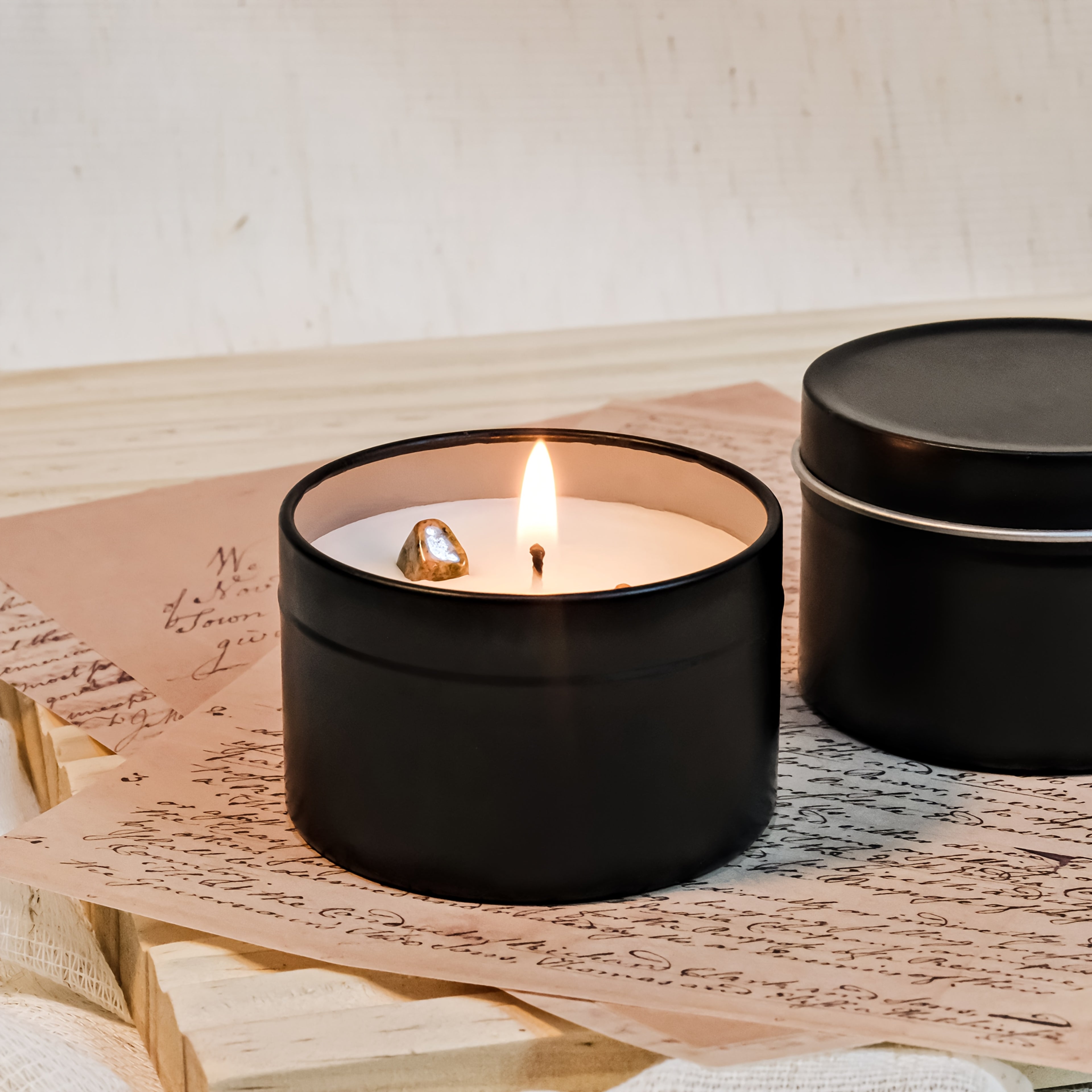 Vela Aromática de Cristal, Cera Premium de Soja com Lavanda e Outros Cheirosos Embutidos em Pétalas Decorativas – Presente Perfeito para Dia dos Namorados ou Mães (Amigas/Namoradas), Fragrância Duradoura Para Ambientes Internos, Idealpara Festas Ano Novo