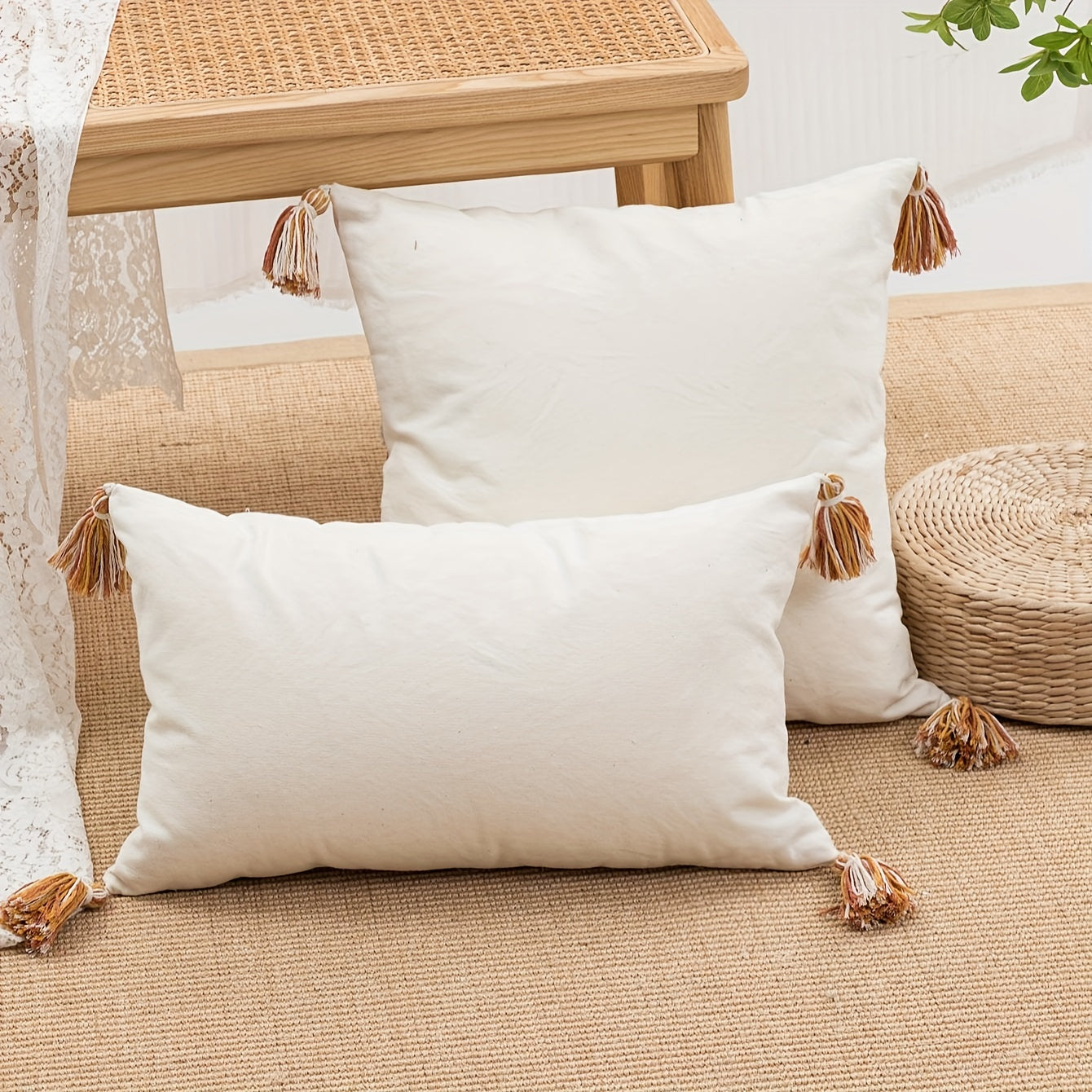 Capa de Almofada Geométrica Quadrada com Estilo Boémio, Apresentando Bordados Aveludados, Adequada para Almofadas de Sala de Estar ou Quarto.