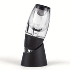 Conjunto Elegante de Aerador e Decantador de Vinho com Bico de Derramamento - Realça o Sabor, Ideal para Vinho Tinto e Branco - Acrílico Preto Elegante com Acabamento Metálico Polido - Presente Perfeito para Amantes de Vinho para Natal, Halloween, Ação de Graças e Casamentos