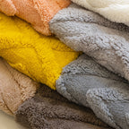 Conjunto de 2 capas de almofada de pelúcia sintética, luxuosa capa de almofada decorativa listrada macia e confortável, decoração de casa para feriados, decoração de almofada de cama para quarto