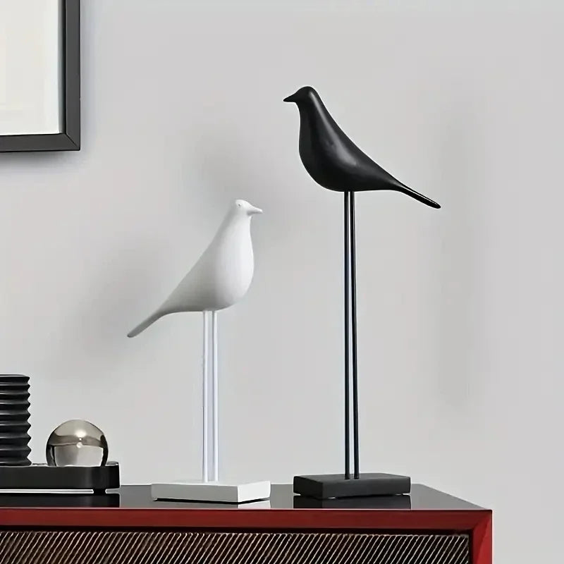 Pássaro Decorativo Nórdico em Resina