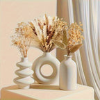 Conjunto de 3 vasos de cerâmica em estilo boémio com designs brancos redondos e torcidos, adornados com arranjos florais naturais. Ideal para decoração de casa, casamentos, salas de estar, quartos e exposições de cafés.