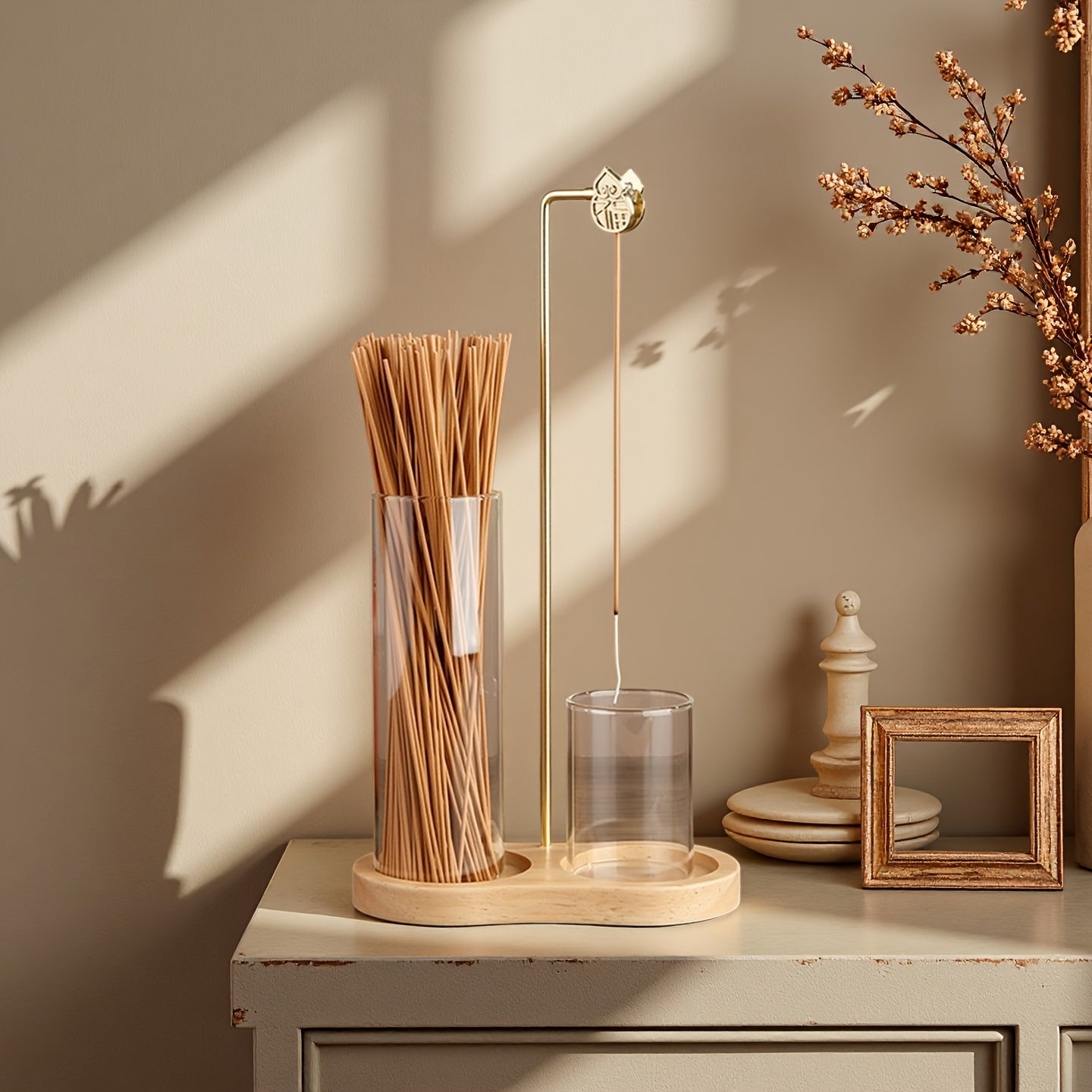 Suporte de Incenso Duplo em Madeira Maciça com Design em Forma de Copo Redondo, Equipado com um Suporte de Incenso de Cabaça, um Tubo de Incenso de Vidro e um Suporte de Incenso de Sândalo em Madeira de Borracha, Adequado para Uso no Escritório, Yoga e Meditação.