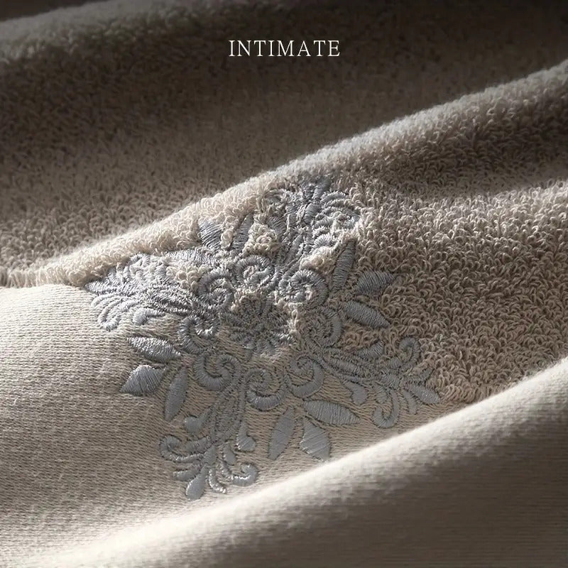 Toalha de Rosto e Corpo em Algodão Puro e Espesso com Bordado - Exclusivo para Hotéis, Luxo Classe A, Macia, Absorvente, Sem Desfiamento, Uso Doméstico, Salão de Beleza, SPA, Presente de Alta Qualidade