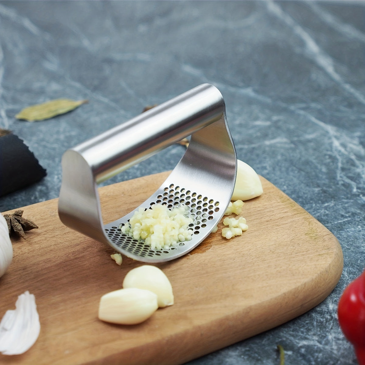 1peça Prensa de Alho em Aço Inoxidável - Triturador de Alho Manual com Pega Ergonómica, Ferramenta de Cozinha Durável para Triturar Alho, Sem Necessidade de Eletricidade, Fácil de Limpar, Perfeito para Cozinhar em Casa, Triturador de Alho para Cozinha, Essenciais de Cozinha, Acabamento Metálico Elegante, Material Fácil de Limpar, Triturador de Alho, Prensa de Alho