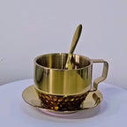 Conjunto de 3 Peças de Copos Premium em Aço Inoxidável Dourado | Inclui Copo, Prato e Colher, Ideal para Casa, Escritório, Cafés ou Lojas de Sobremesas, Capacidade de 150ml