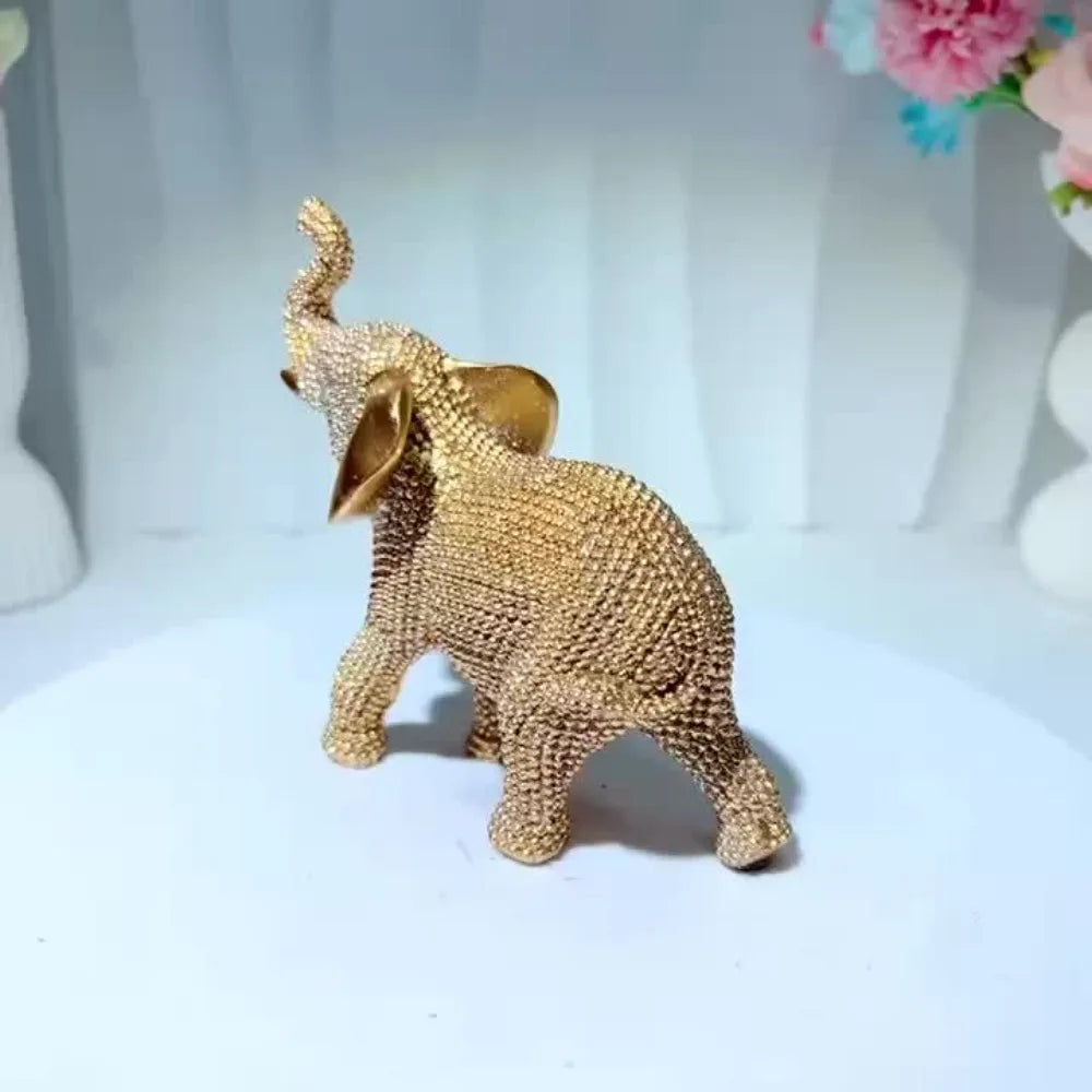 Estatueta de Elefante Dourado em Resina