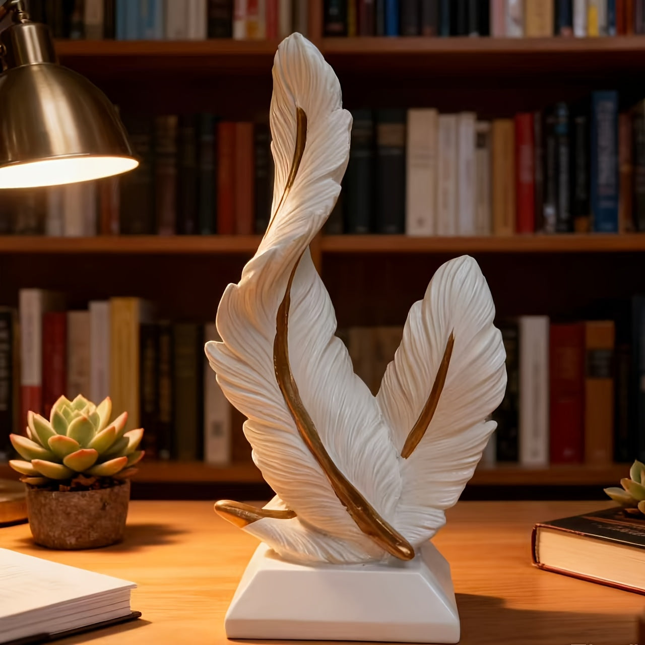 1 Peça de Ornamento de Resina de Pena de Alta Qualidade para Sala de Estar, Entrada ou Sala de Modelo, Decoração Suave para Casa Nova ou Presente de Inauguração