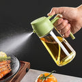 Frasco de óleo portátil 2 em 1 com spray e bico dosador | Pulverizador e dosador de azeite, 470ml, em plástico, ideal para cozinhar, grelhar, fritadeiras elétricas, assar e preparar saladas.