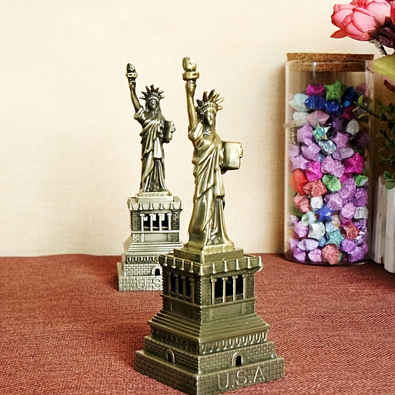 Escultura Metálica Intrincada da Estátua da Liberdade - Decoração Elegante para Casa, Lembrança de Viagem Perfeita & Presente de Férias, Ideal para Decoração de Quarto