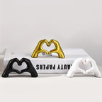 1 Estátua de Resina em Formato de Coração Artesanal e Exclusiva - Um Símbolo Moderno de Amor, Design Único em Formato de Mão, Decoração Elegante para Casa, Belo Enfeite para Casamentos, Ideal para Decoração de Festas, Festas de Férias e Ornamento de Mesa