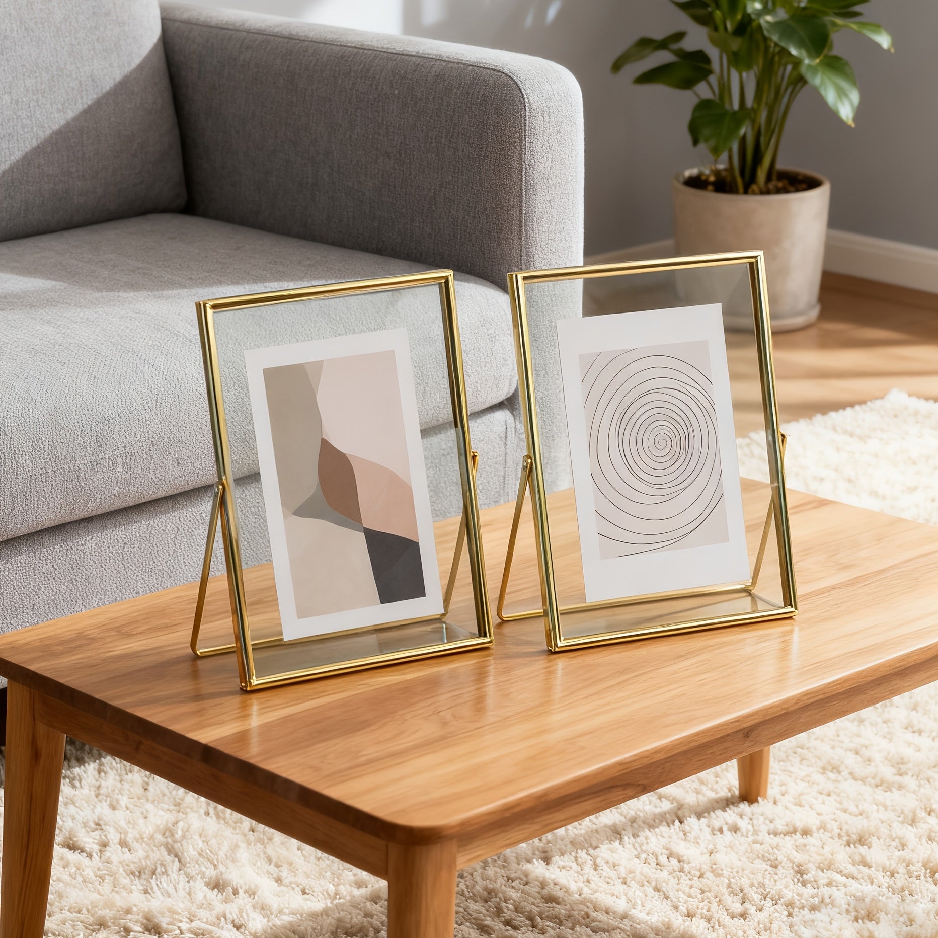 Porta-retratos de Vidro Flutuante Dourado Estilo Instagram em Tamanho de 6, 7 e 25.4 cm com Estrutura de Ferro e Metal Giratória, Ideais para Fotos Retrato ou Como Presentes Festivos