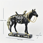 1pc Figura de Cavalo de Resina ABS Elegante - Decoração Moderna de Luxo Leve para Sala de Estar, Escritório ou Mesa de Chá | Design Detalhado de Selim e Arreios | Presente Ideal para Amigos e Formandos, Presente de Formatura | Design de Cavalo Moderno | Artesanato Detalhado, Decoração de Cavalo