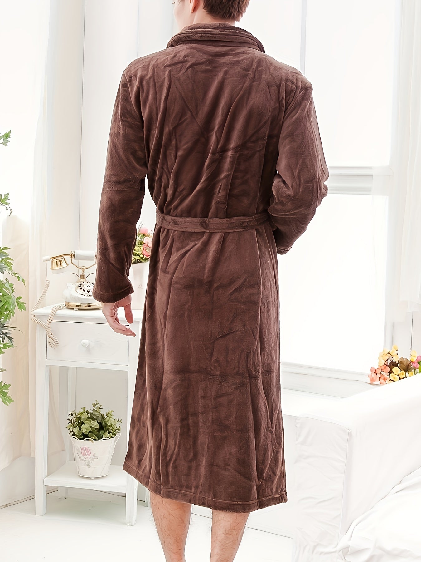 Camisola de Noite Elegante de Manga Comprida e Gola Alta para Homem com Cintura Entalhada e Bolsos Grandes