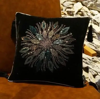Almofada de Veludo Luxuosa com Strass