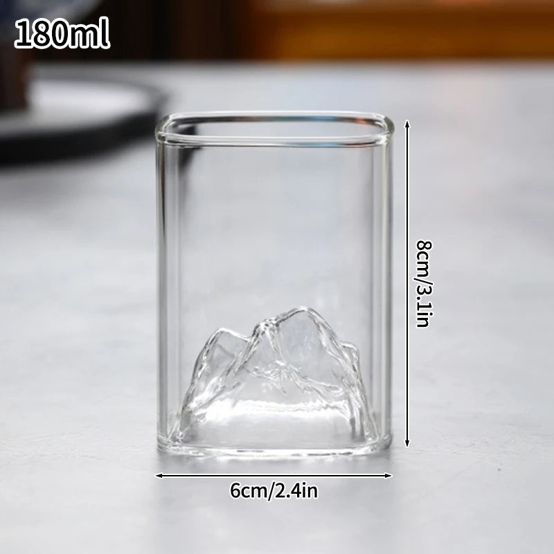 Copo de Vidro Borossilicato com Design 3D de Montanha