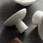 Prato de lanche de frutas alto branco cerâmica redonda prato de sobremesa ocidental requintado vertical bandeja de armazenamento de macarrão de frutas utensílios de mesa de restaurante