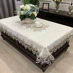 Toalha de Mesa Elegante com Renda Floral Bordada