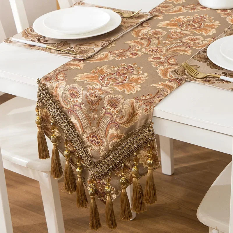 Caminho de Mesa Luxo Europeu com Tassel Antiderrapante
