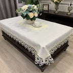 Toalha de Mesa Elegante com Renda Floral Bordada