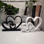 Escultura Amor em Preto e Branco
