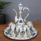 Conjunto de Decanter e Taças de Metal Elegante