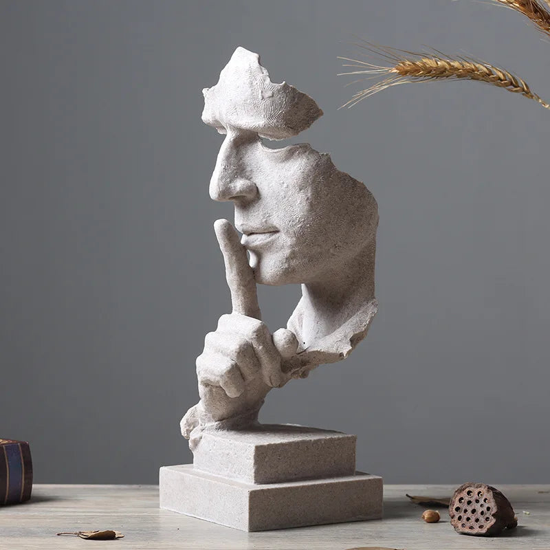 Escultura Silêncio em Resina