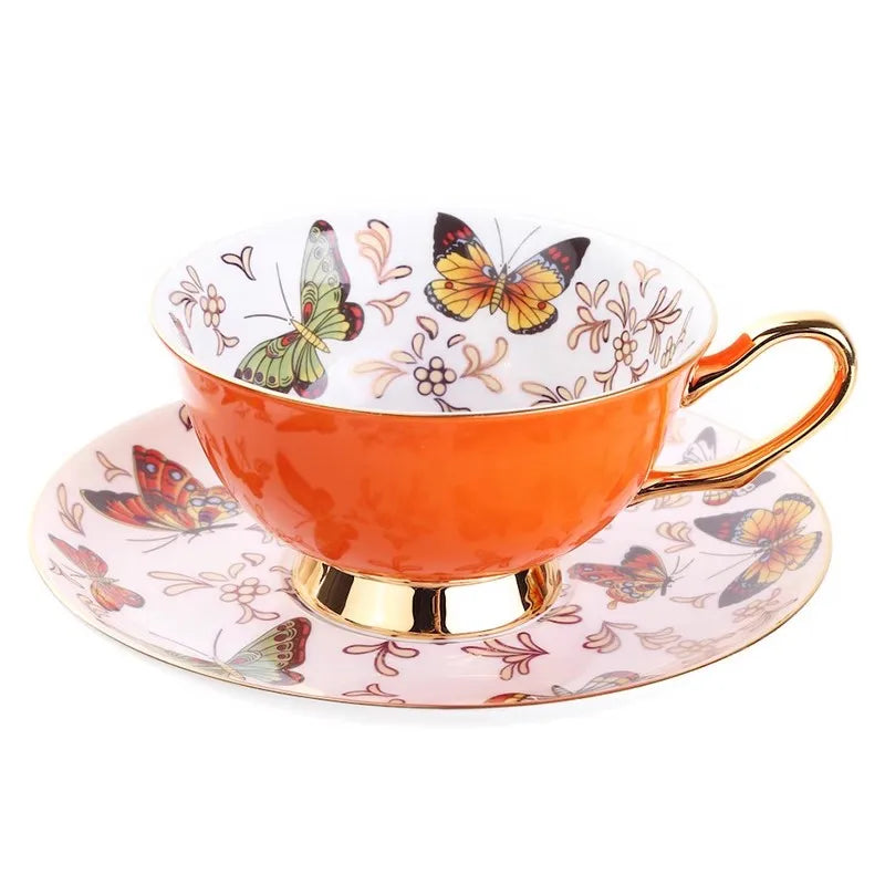 Conjunto de Xícara de Chá em Porcelana de Osso com Design de Borboleta