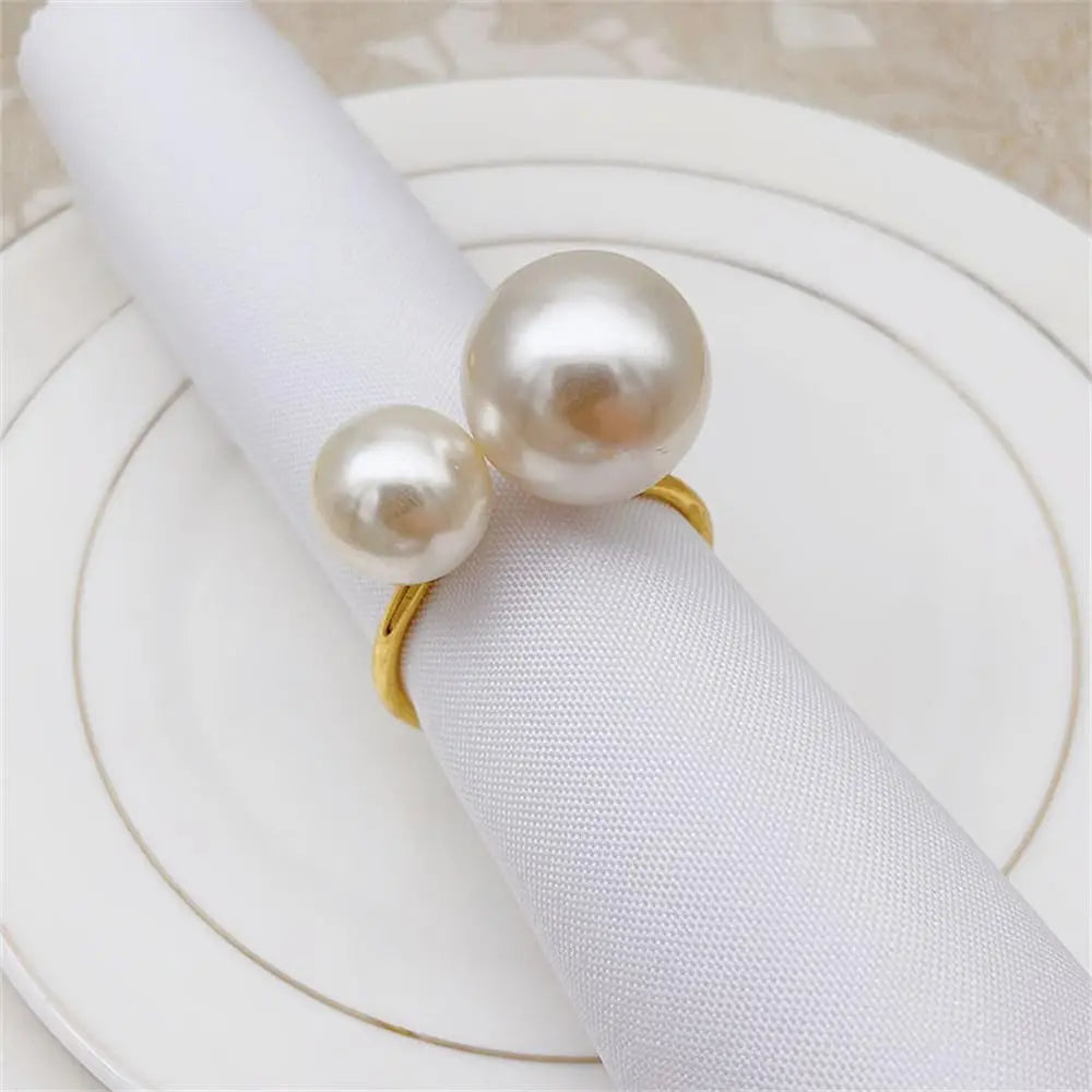 Pearl Napkin Rings Set of 6 Gold Silvery Napkin Holder Table Napkin Buckles for Dinning Wedding Party Supplies Table Decor