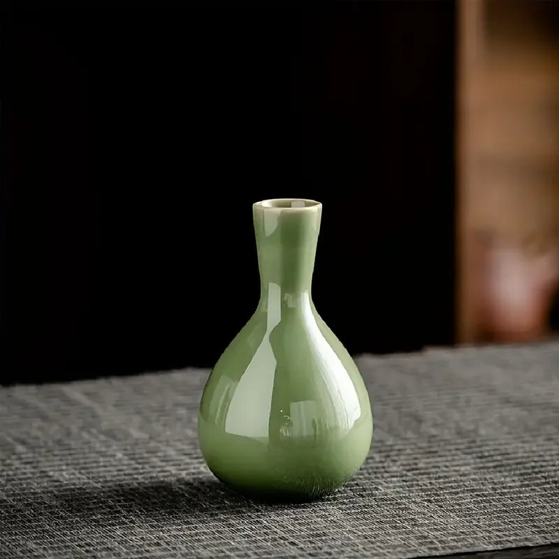 Vaso de Cerâmica Verde Elegante