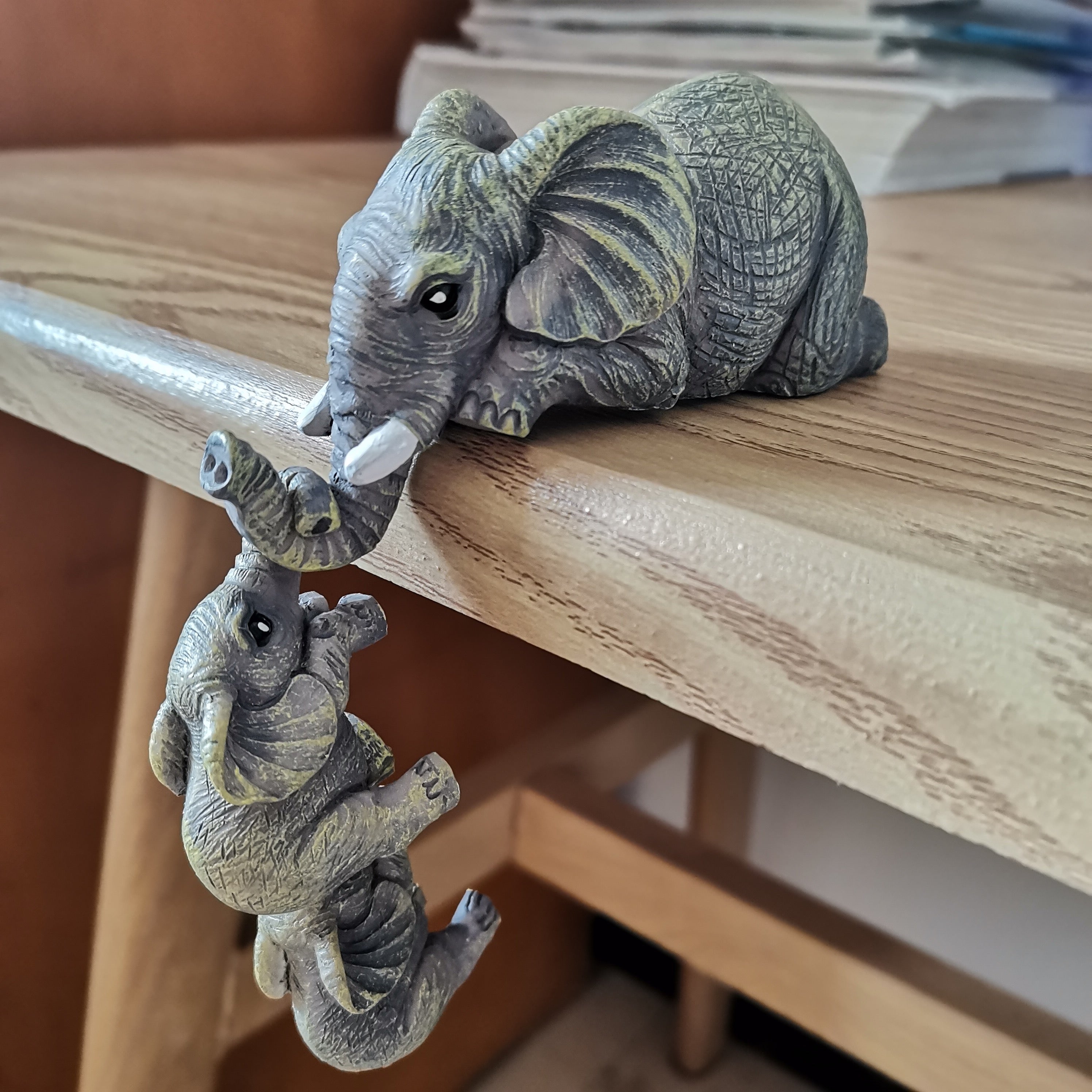 Conjunto de 3 peças de decoração encantadora de elefante pendurado - Artesanato em resina para decoração de casa e quarto