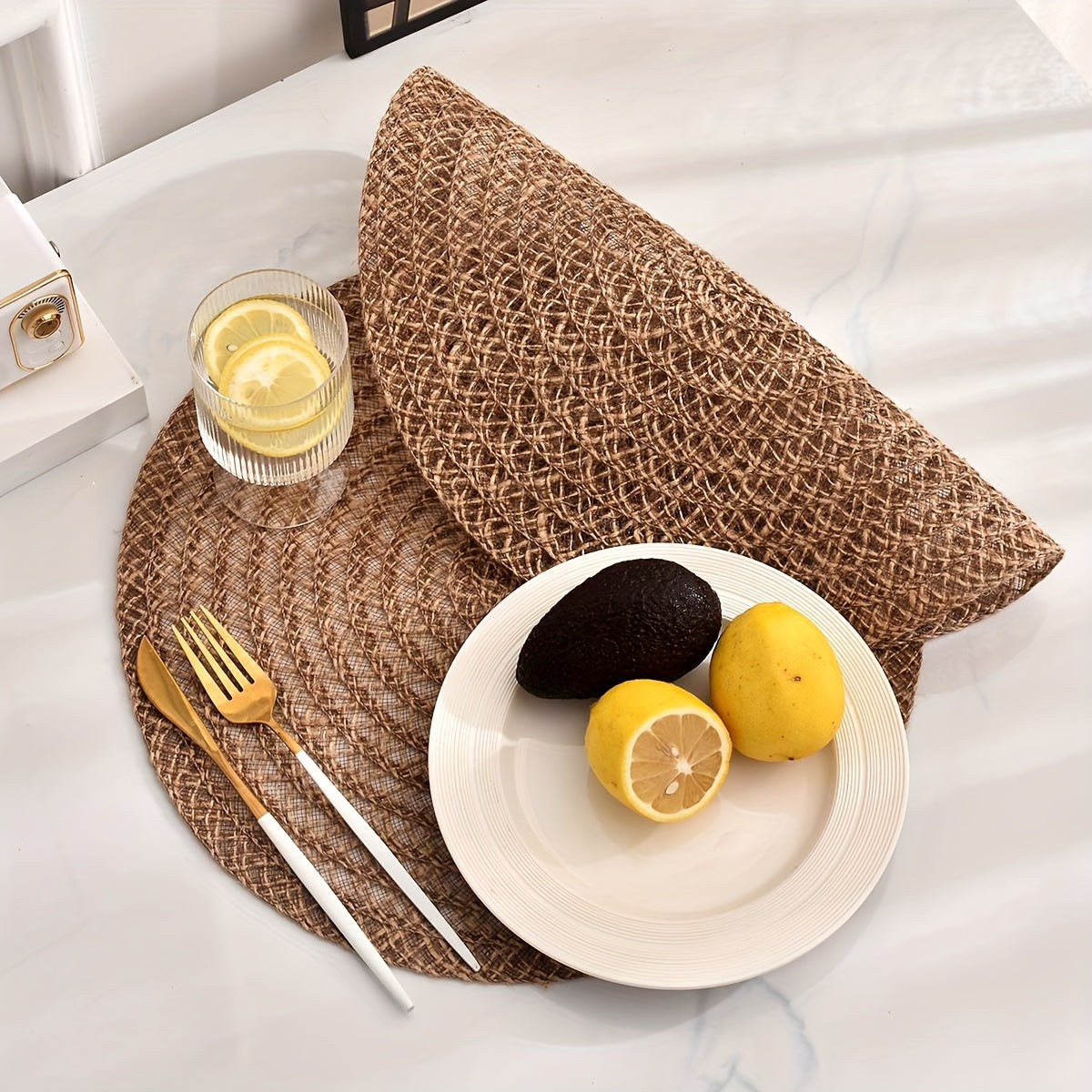 4 Peças de Descanso de Copos Redondo Antiderrapante Nórdico, Jogo Americano, Acessórios de Cozinha, Descanso de Mesa para Jantar, Design Trançado Boho para Mesa de Jantar & Festa de Natal, Guardanapo para Restaurante, Festa, Hotel, Casa de Campo, Decoração de Mesa para Reunião Familiar