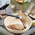 Conjunto de 5 peças de panelas antiaderentes IKTU em alumínio, com pegas removíveis para fácil limpeza e armazenamento, ideal para indução, gás e todos os tipos de fogões, perfeito como conjunto de panelas antiaderentes para autocaravanas, um excelente presente de Natal.