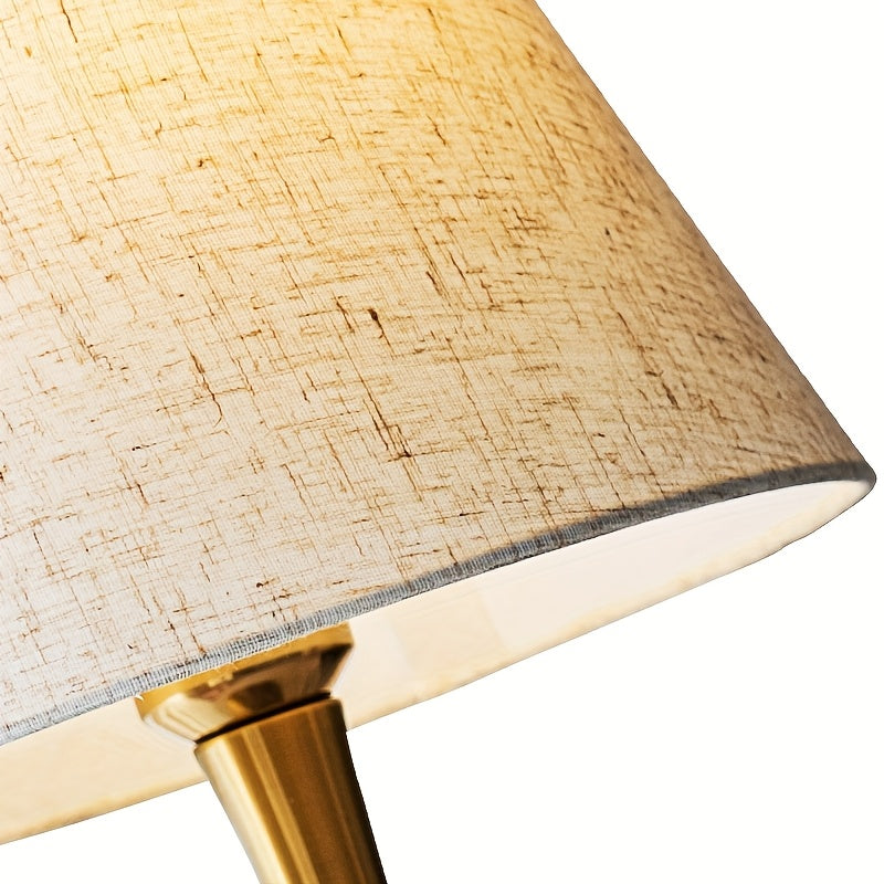 Lâmpada de Mesa Dourada Industrial Moderna | Iluminação Decorativa Minimalista com Alimentação por USB e Acabamento em Metal Polido para Quarto, Escritório, Sala de Estar & Decoração de Casa