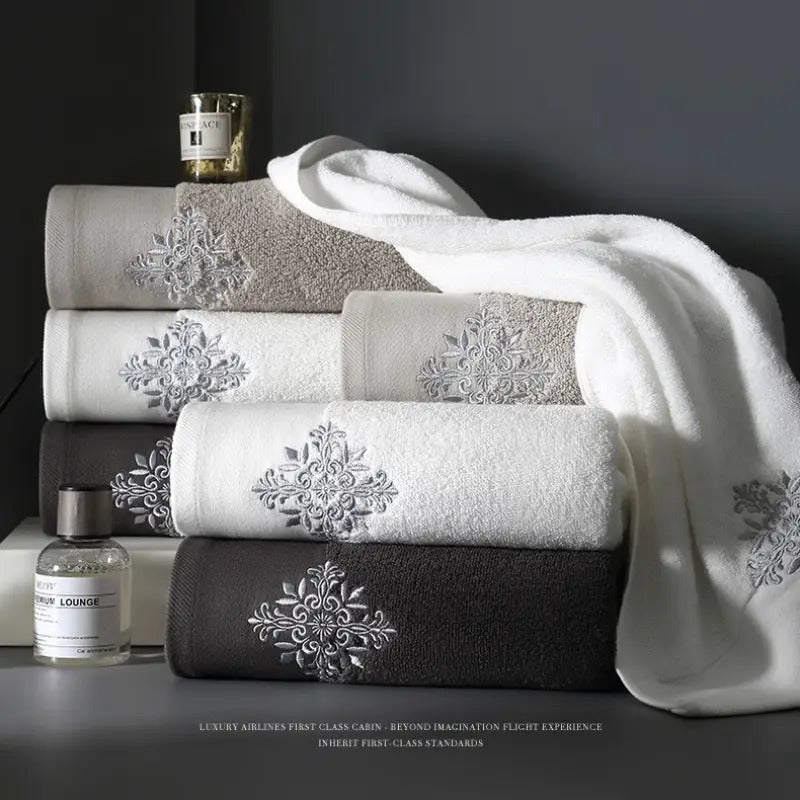 Toalha de Rosto e Corpo em Algodão Puro e Espesso com Bordado - Exclusivo para Hotéis, Luxo Classe A, Macia, Absorvente, Sem Desfiamento, Uso Doméstico, Salão de Beleza, SPA, Presente de Alta Qualidade