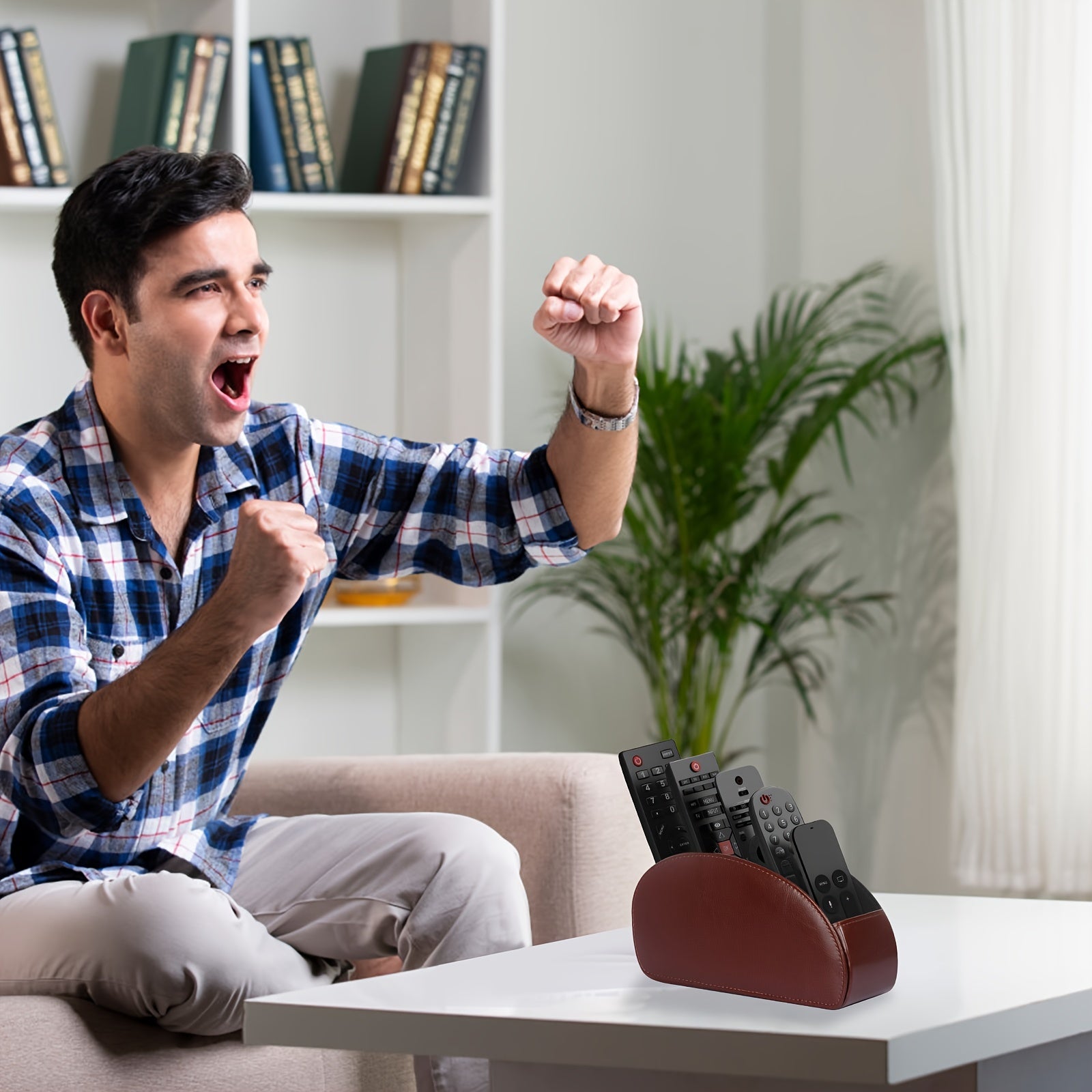 Porta-Controle Remoto em Couro Sintético com 5 Divisórias