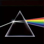 Apanhador de Sol Prisma Arco-Íris em Forma de Pirâmide - Uma Peça de Decoração Versátil para Casa Feita de Vidro, Adequada para Quartos, Escritórios e Secretárias.