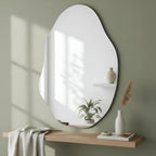 Espelho Orgânico Decorativo Moderno 70x50cm Formato Irregular Estilo Pinterest Vidro Polido de Alta Qualidade Sem Distorção para Decoração de Quarto Sala Hall e Banheiro Opções de Instalação com Suporte ou Fita Dupla Face Design Contemporâneo Luxo Resistente e Versátil Lopazzi Home Decor