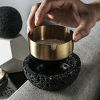 Nordic Industrial Minimalist Concrete Ashtray, Artisan-Made Natural Texture, Removable Stainless Steel Bowl & Anti-Fly Ash Lid - Easy Clean, Durable Outdoor/Indoor Decor for Living Room, Bar, Office - Ideal Father's Day, Christmas, Housewarming Gift